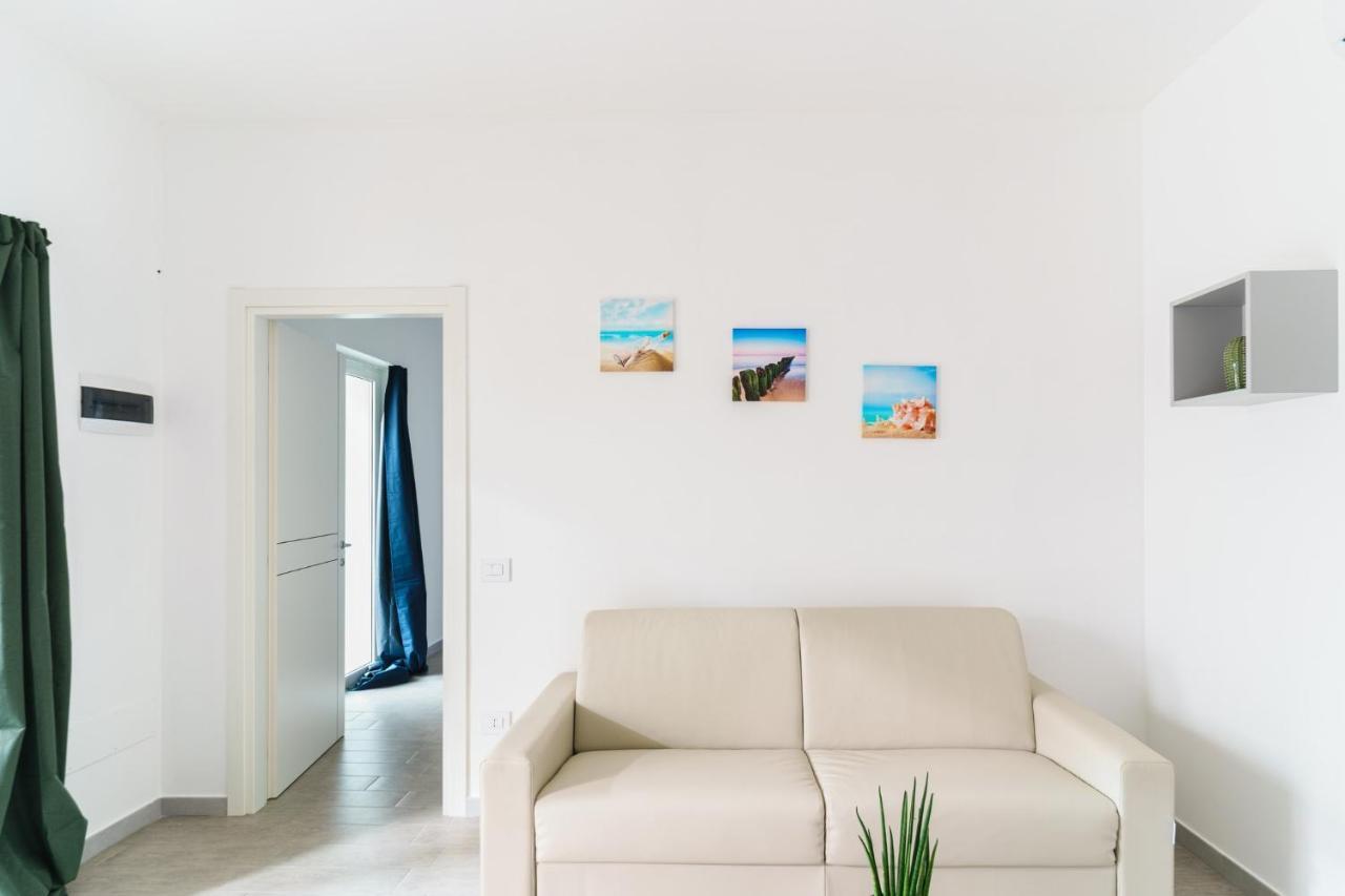 Aparthotel Le Marine Bisceglie Exterior photo