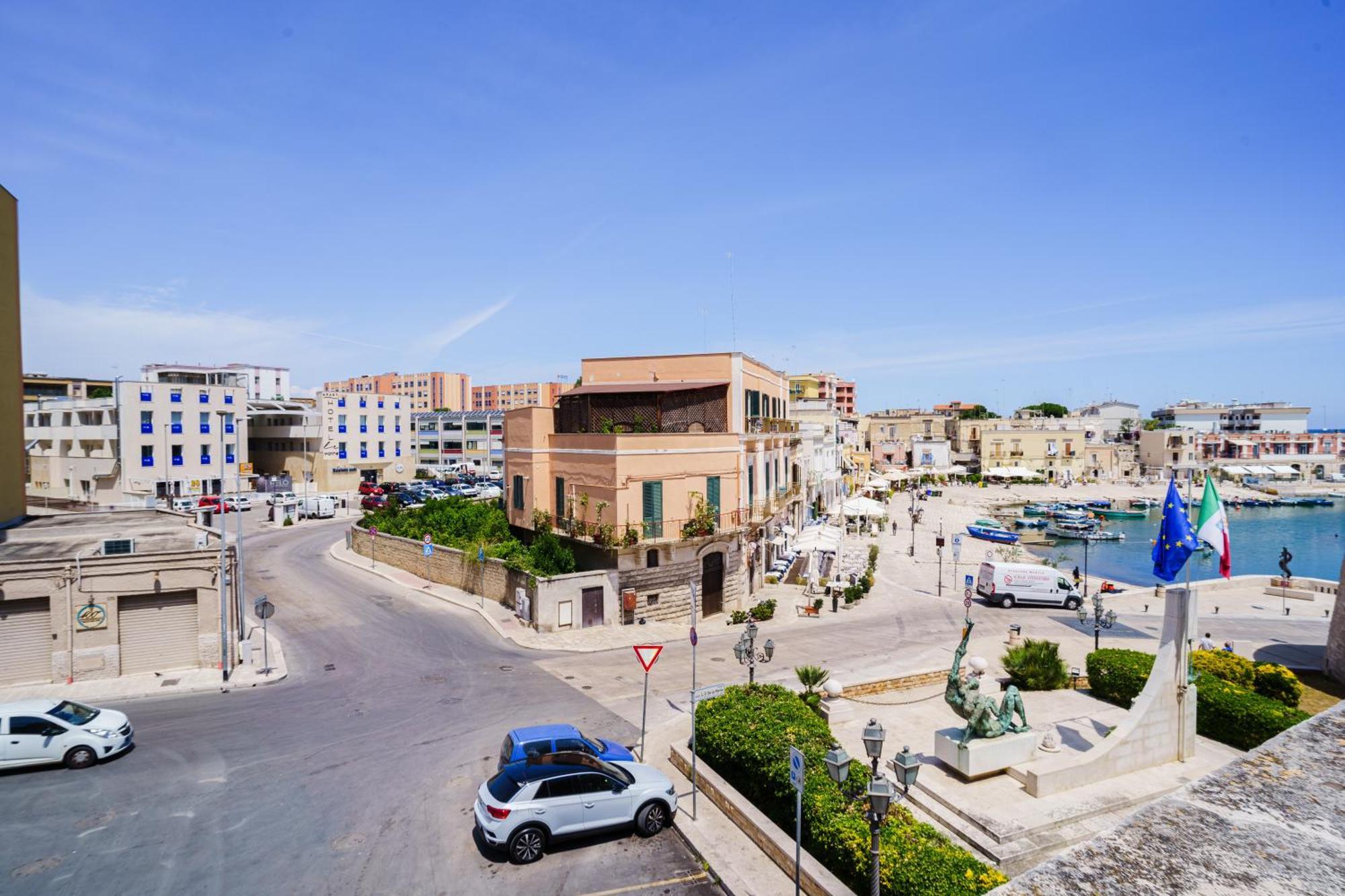 Aparthotel Le Marine Bisceglie Exterior photo
