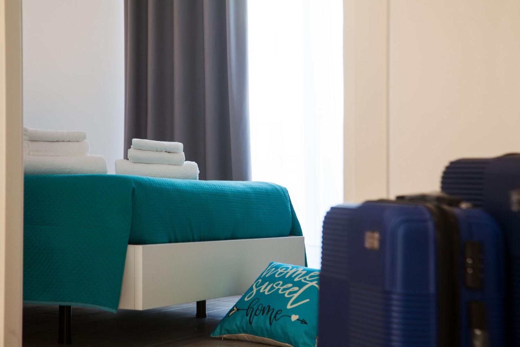 Aparthotel Le Marine Bisceglie Exterior photo